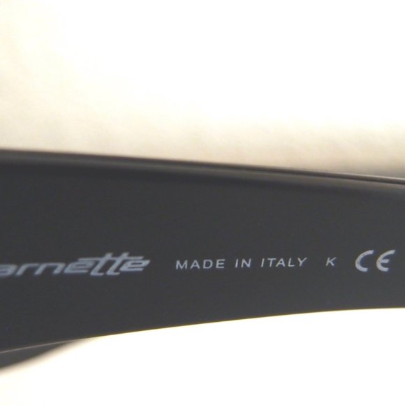 ARNETTE  \